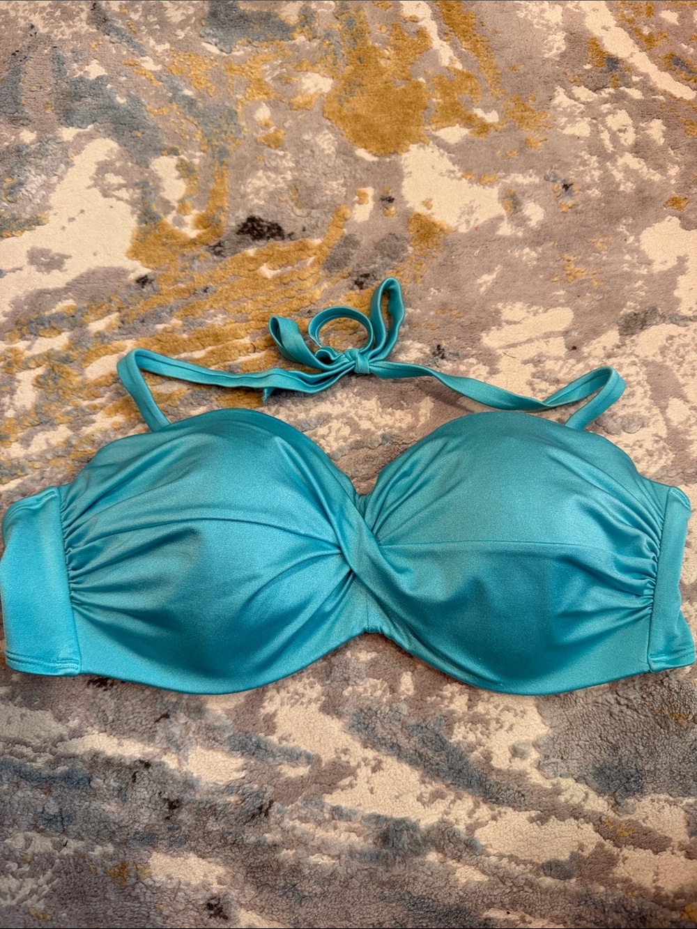 Victoria’s Secret 34dd knockout Teal Twist-Front Bikini Top